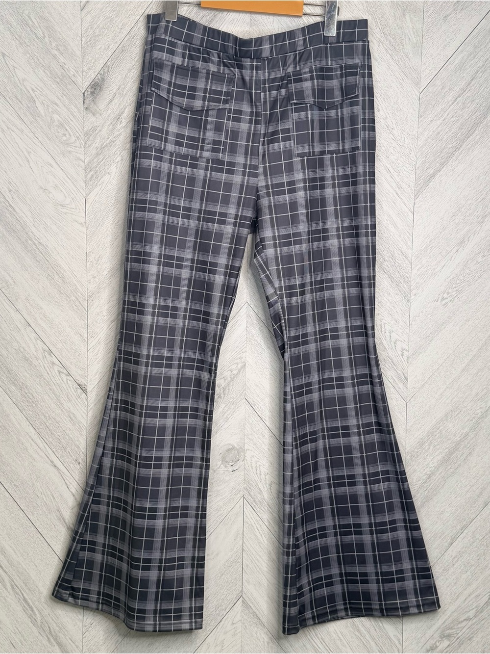 NWT- HALARA Gray Plaid Flared Bottoms Pants SZ XL
